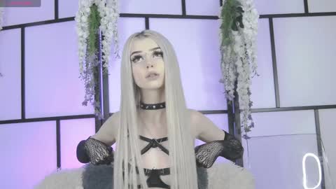 Snapshot of xenomy chatting on September 18, 2025, 6:37 am xenomy online show from September 18, 2025, 6:37 am