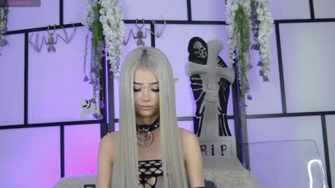 Snapshot of xenomy chatting on October 28, 2025, 7:45 am xenomy online show from October 28, 2025, 7:45 am