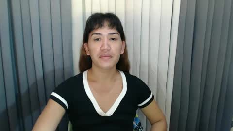 GWEN THOMPSON .......   online show from December 14, 2024, 8:02 am