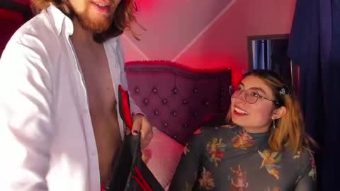 xialee and Lio online show from December 17, 2024, 2:33 am