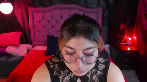 xialee and Lio online show from January 5, 2025, 2:06 am