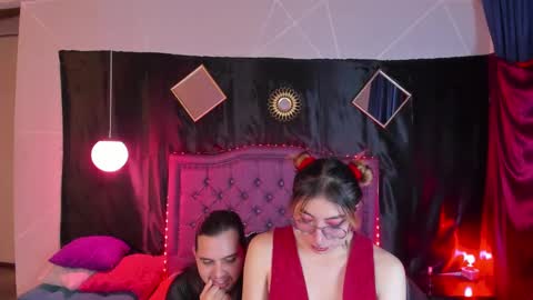 xialee and Lio online show from January 8, 2025, 5:48 am