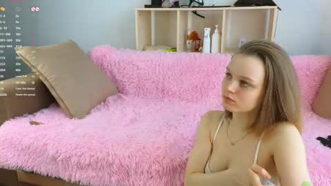 Luna and Lina online show from May 21, 2026, 3:02 am