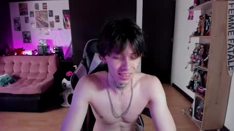 Snapshot of xice_boy chatting on June 4, 2026, 6:47 pm xIce Boy online show from June 4, 2026, 6:47 pm