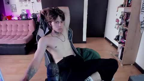 Snapshot of xice_boy chatting on June 10, 2026, 4:17 pm xIce Boy online show from June 10, 2026, 4:17 pm