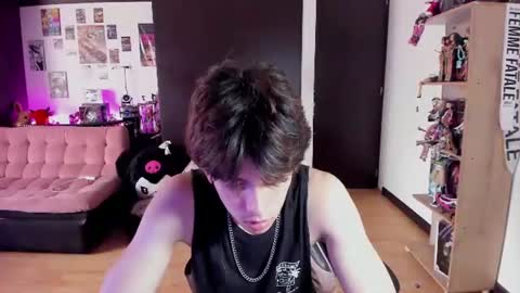 Snapshot of xice_boy chatting on June 15, 2026, 2:52 pm xIce Boy online show from June 15, 2026, 2:52 pm