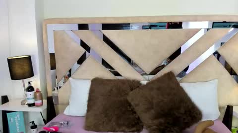 Xime  online show from March 1, 2026, 3:08 am