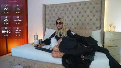 Snapshot of xkassandraxx chatting on March 22, 2026, 5:44 am Kassandra online show from March 22, 2026, 5:44 am