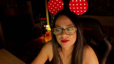 Snapshot of xlaracroftx chatting on May 14, 2026, 10:05 pm Lara online show from May 14, 2026, 10:05 pm