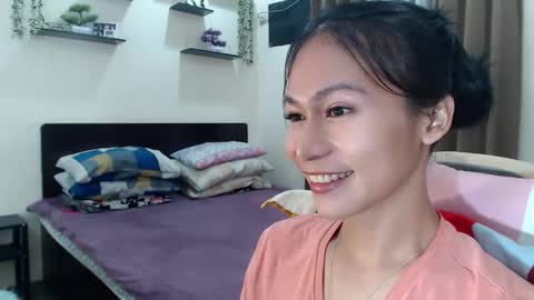 Snapshot of xlovely_destinyx chatting on June 9, 2026, 7:47 pm Alice online show from June 9, 2026, 7:47 pm