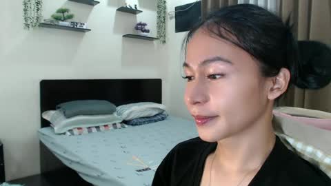 Snapshot of xlovely_destinyx chatting on June 30, 2026, 7:09 am Alice online show from June 30, 2026, 7:09 am