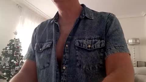 xman4you69 online show from December 31, 2024, 3:31 pm