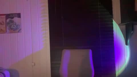 xopeachybaby online show from April 24, 2026, 9:45 am