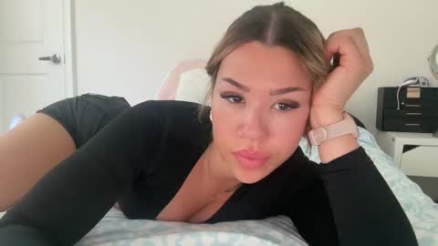 NEW CarlyXO online show from October 20, 2025, 6:52 pm