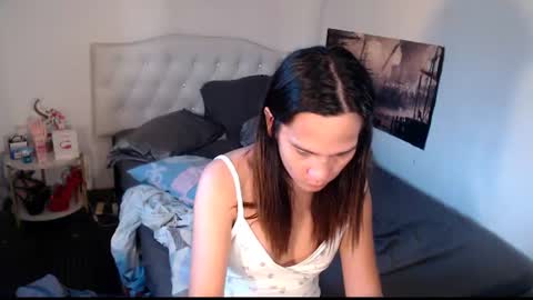 Snapshot of xqueenyasiandomcumx chatting on June 21, 2026, 10:01 pm address me as QUEEN NINA A Little Bit of ANGELIC FACE with a Wild Demonic Side online show from June 21, 2026, 10:01 pm