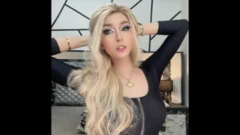 xsexysucker online show from July 7, 2026, 1:15 pm