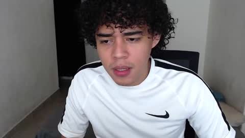 xtranherr online show from January 4, 2025, 4:01 am