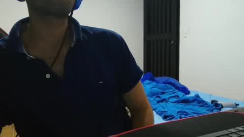 xuyeeg online show from February 9, 2025, 8:22 am