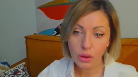 Snapshot of xvaleriax0 chatting on February 6, 2026, 6:11 pm xvaleriax0 online show from February 6, 2026, 6:11 pm