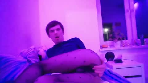 xvenon9898x online show from March 23, 2026, 7:18 pm