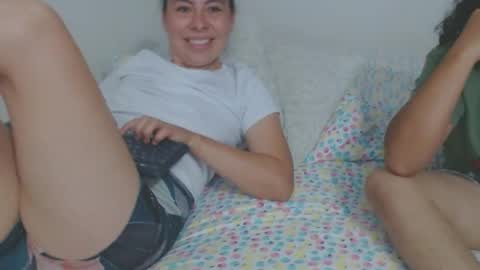 Snapshot of xwxwhornyprincess chatting on January 29, 2025, 10:01 pm Gabriela and Camila online show from January 29, 2025, 10:01 pm