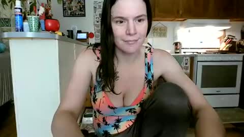 Snapshot of xxdana chatting on December 13, 2024, 2:10 am Deezy online show from December 13, 2024, 2:10 am