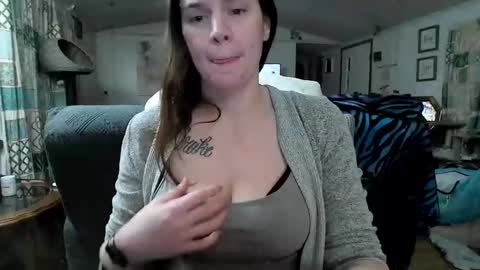 Snapshot of xxdana chatting on February 23, 2025, 5:45 am Deezy online show from February 23, 2025, 5:45 am