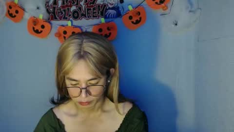 xxednathefuckgirlxx online show from October 23, 2025, 4:45 am
