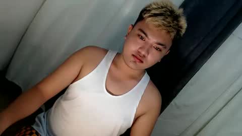 Snapshot of xxhotloyd_cummerx chatting on March 8, 2026, 1:59 pm Loyd online show from March 8, 2026, 1:59 pm