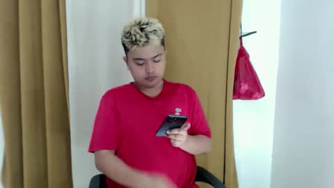 Snapshot of xxhotloyd_cummerx chatting on March 11, 2026, 10:43 am Loyd online show from March 11, 2026, 10:43 am