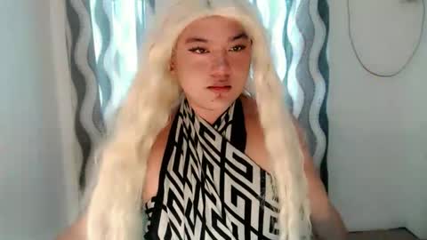 Snapshot of xxhotloyd_cummerx chatting on March 22, 2026, 3:10 am Loyd online show from March 22, 2026, 3:10 am
