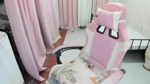 Snapshot of xxjasminfoxxx chatting on February 20, 2025, 10:05 am xxjasminfoxxx online show from February 20, 2025, 10:05 am