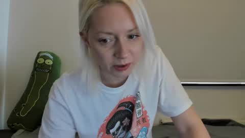 Snapshot of xxkimber_bentonxx chatting on December 3, 2024, 10:28 am  Next online Monday to Friday 10am till 2pm UK time online show from December 3, 2024, 10:28 am