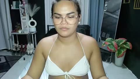 Snapshot of xxkylie_smithxx chatting on June 11, 2026, 2:59 pm Kylie Smith online show from June 11, 2026, 2:59 pm