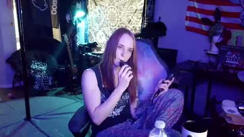 Snapshot of xxlilithmoonxx chatting on June 13, 2026, 1:14 am Lilith online show from June 13, 2026, 1:14 am