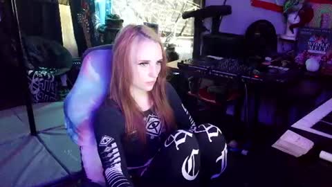 Snapshot of xxlilithmoonxx chatting on June 29, 2026, 11:38 pm Lilith online show from June 29, 2026, 11:38 pm