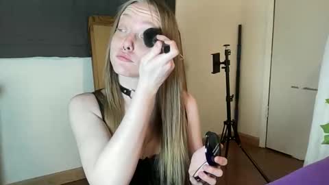 LoveAnastasia online show from April 7, 2026, 3:23 pm