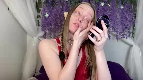 Snapshot of xxloveanastasia chatting on May 18, 2026, 2:45 pm LoveAnastasia online show from May 18, 2026, 2:45 pm