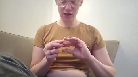 Snapshot of xxmariebliss chatting on June 2, 2026, 12:51 pm xxmariebliss online show from June 2, 2026, 12:51 pm