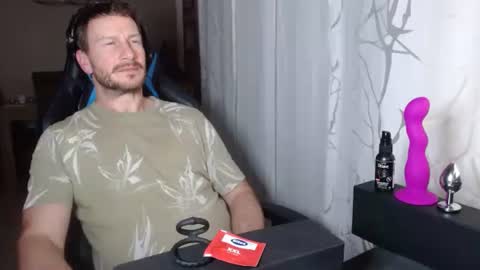 Snapshot of xxmettexx chatting on February 15, 2026, 8:16 pm xxmettexx online show from February 15, 2026, 8:16 pm