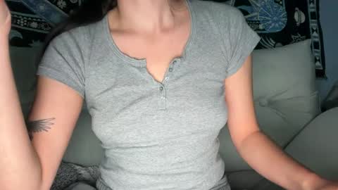 xxnikki_nicolexx online show from May 1, 2026, 8:57 pm