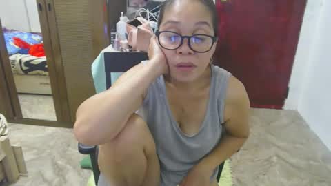 Snapshot of xxsexypinayxx chatting on April 14, 2026, 12:05 am xxsexypinayxx online show from April 14, 2026, 12:05 am