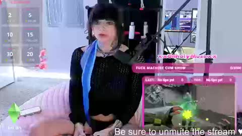 Snapshot of xxunholymusexx chatting on January 19, 2026, 3:05 pm Muse n Poppy online show from January 19, 2026, 3:05 pm