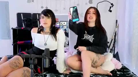 Snapshot of xxunholymusexx chatting on February 12, 2026, 10:49 pm Muse n Poppy online show from February 12, 2026, 10:49 pm