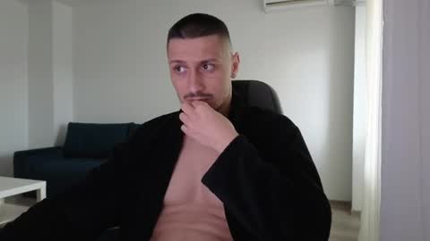 xxx_alejandro online show from March 29, 2026, 11:21 am