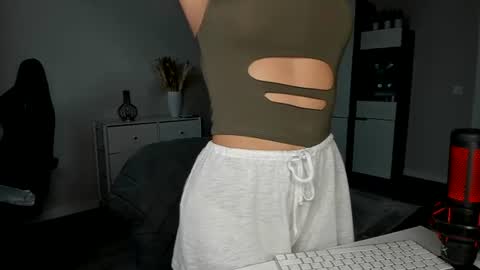 xxx_leila online show from July 7, 2026, 10:41 am