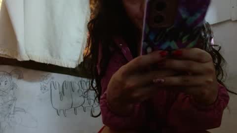   LILI  online show from December 2, 2024, 8:33 pm