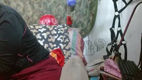   LILI  online show from December 16, 2024, 11:12 am