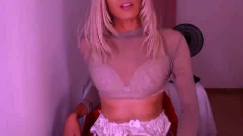 Chiara online show from April 18, 2026, 5:11 am