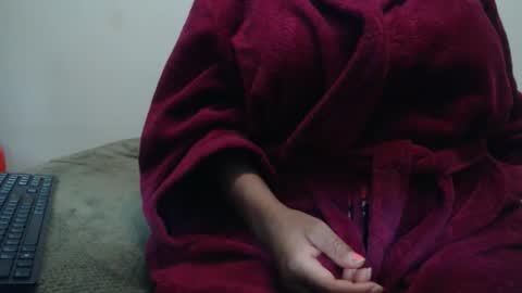 Ayanda online show from April 15, 2026, 2:35 pm